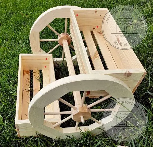 Dřevěný květináč se dvěma truhlíky a koly k sestavení 56 x 50 x 45 cm typ 40 přírodní